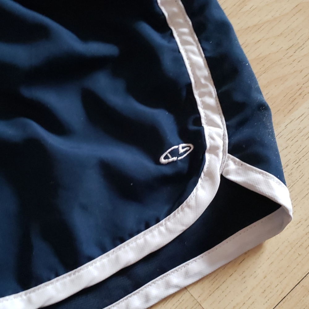 Champion Shorts - Picture 2 of 4